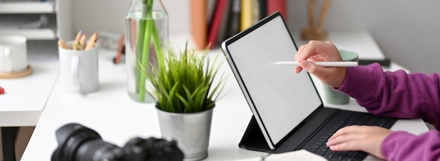 UX/UI design course options and learning paths